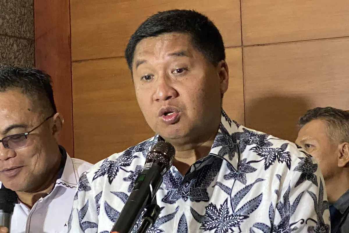 Menteri PKP Maruarar Sirait di Gedung Radius Prawiro, OJK, Senin (13/4/2026). (Foto: Liputan6.com/Immanuel Christian)