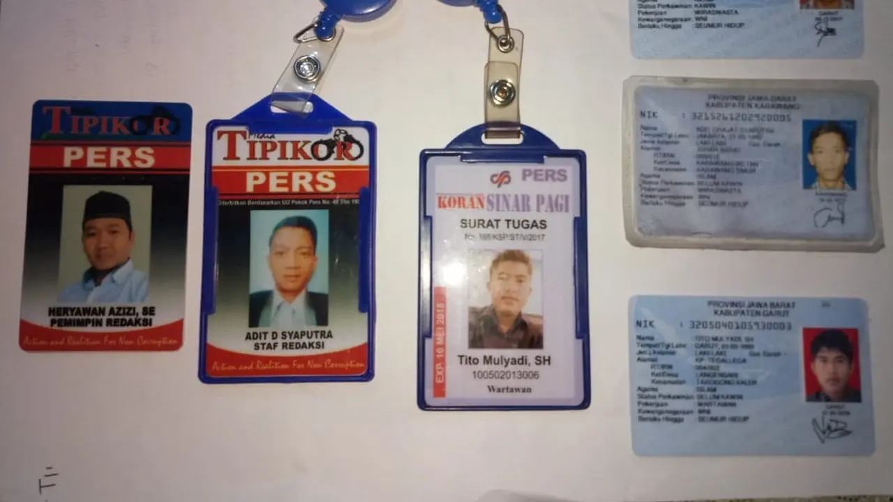 Barang Bukti ID Card Wartawan Gadungan