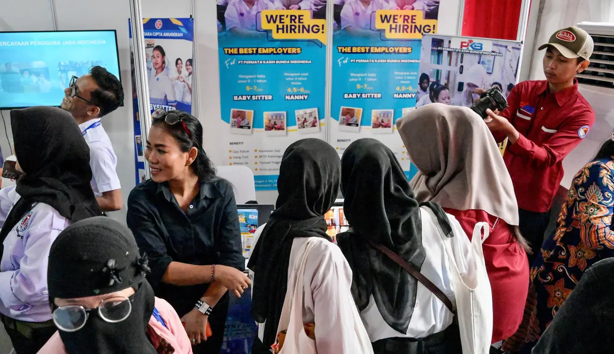 Menteri Ketenagakerjaan Yassierli menyampaikan bursa kerja yang digelar di Kantor Pusat Kementerian Ketenagakerjaan ini menjadi lanjutan dari safari kegiatan serupa di berbagai kota tahun lalu. (BAY ISMOYO/AFP)