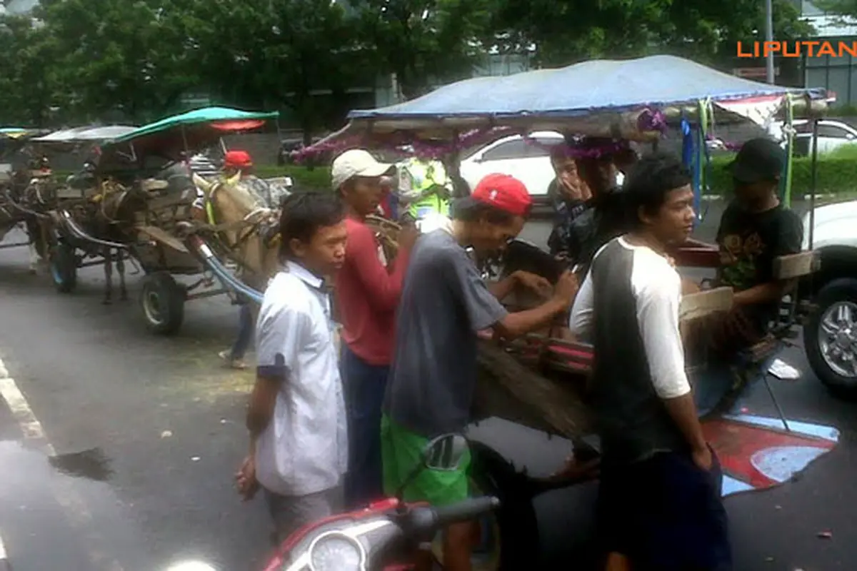 delman-banjir-140117b.jpg
