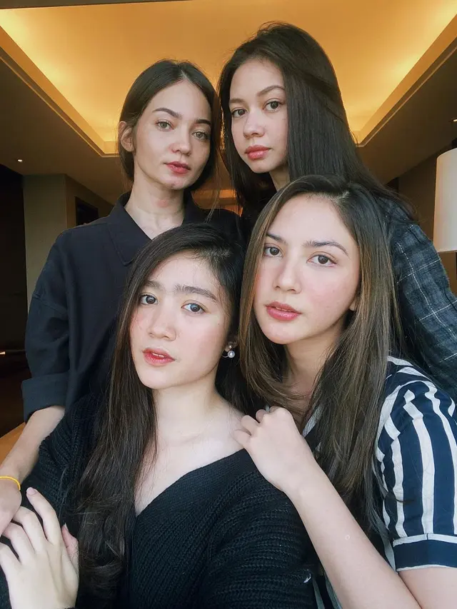 8 Potret Persahabatan Enzy Storia, Febby Rastanty, Jessica Mila dan Yuki Kato, Kompak