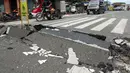 Gempa bumi berkekuatan magnitudo 6,9 mengguncang Filipina tengah. (TED ALJIBE/AFP)