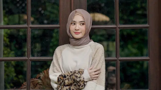 Potret Vivi Novika saat Mengenakan Hijab, Netizen Terpesona