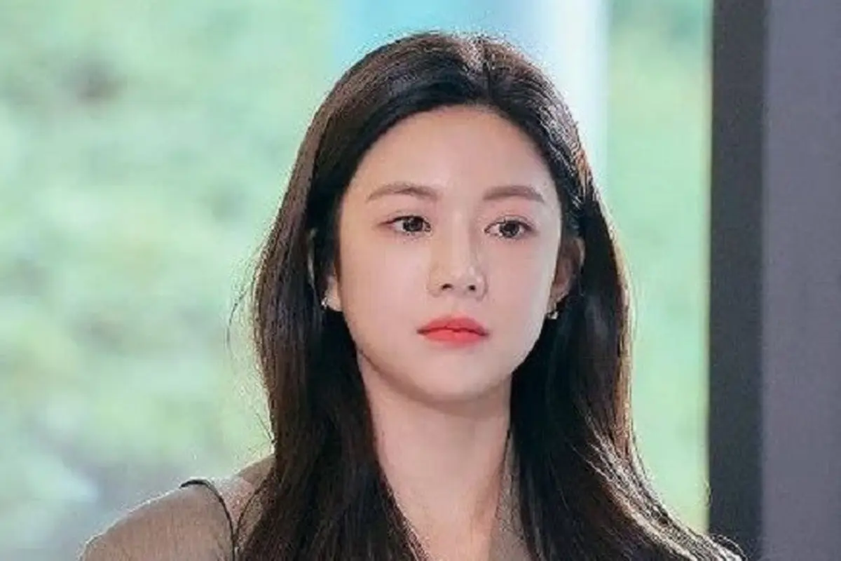 Go Yoon Jung (Foto: Instagram/@oxoxo_younjung)