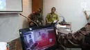 Sebuah video ditunjukkan terkait Idrus Marham di kantor Ombudsman, Jakarta, Rabu (3/7/2019). Teguh mengatakan, ada pengabaian kewajiban hukum yang dilakukan KPK dalam mengawal Idrus Marham, terdakwa kasus korupsi yang berkeliaran di luar Rutan KPK, Jumat (21/6/2019). (Liputan6.com/Angga Yuniar)