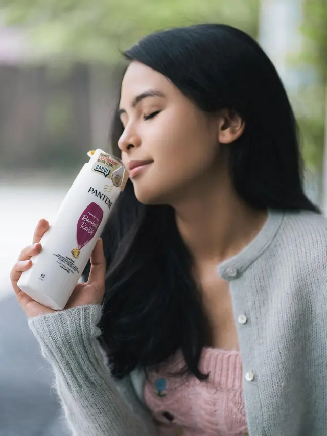 Cerita #RambutMaximal ala Maudy Ayunda, Rahasianya Bikin Jatuh Cinta