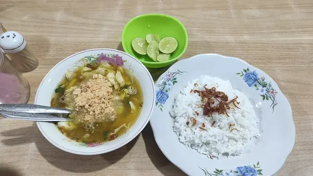 Soto Ayam Lamongan Mba Namira
