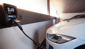 Ilustrasi baterai mobil listrik. (Photo by smart-me AG on Pexels)