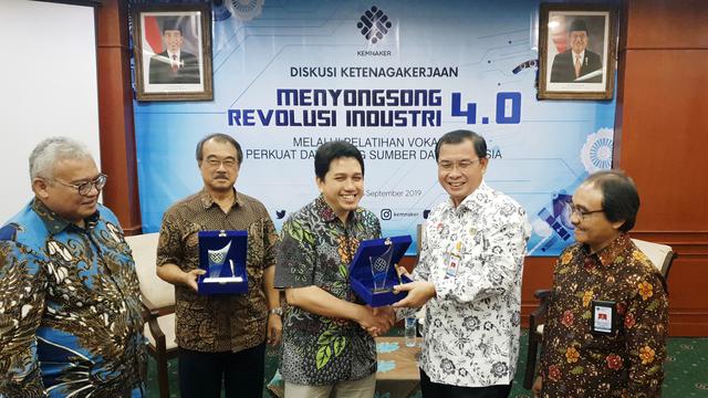 Kolaborasi Pelatihan Vokasi Kunci Daya Saing SDM di Era Revolusi Industri 4.0