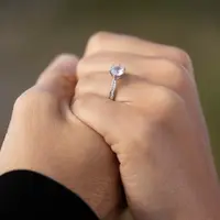 Ilustrasi Cincin Tunangan (Sumber: Freepik)