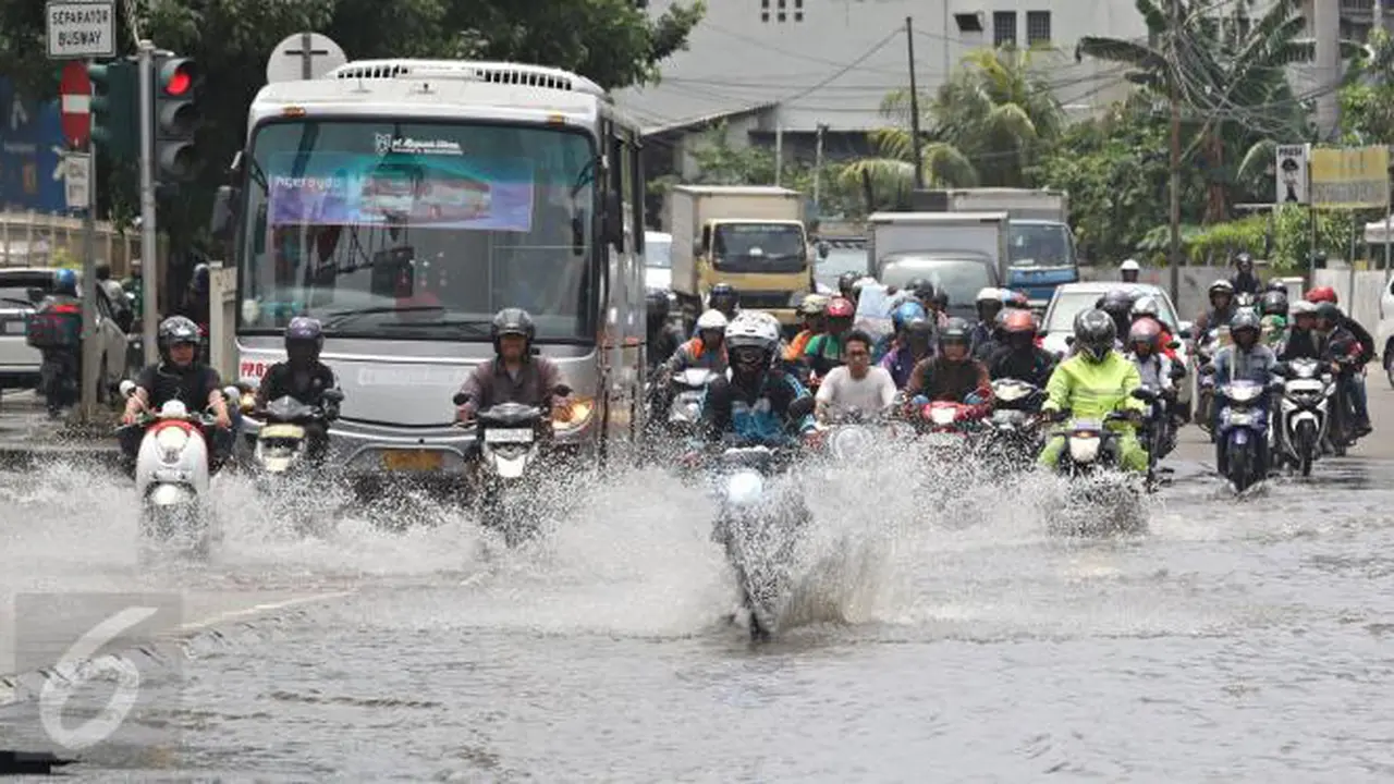 Diguyur Hujan Deras, Ini 20 Titik Banjir di Jakarta