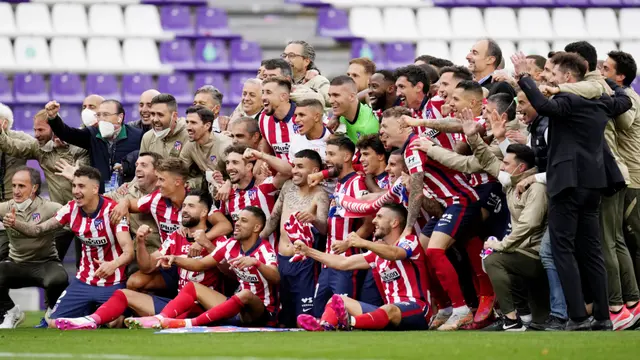 Foto Liga Spanyol: Luis Suarez Bawa Atletico Madrid Juara La Liga, Barcelona Gigit Jari