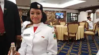 Gloria Pilih Berbahasa Sunda Ketimbang Prancis