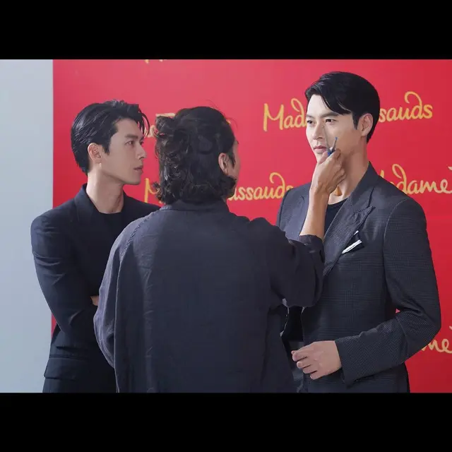 Hyun Bin dan patung lilin