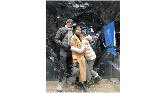 Kompak Banget, 5 Artis Ini Akrab dengan Anak Tiri