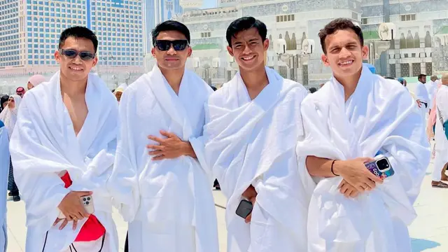 Timnas Indonesia umrah.