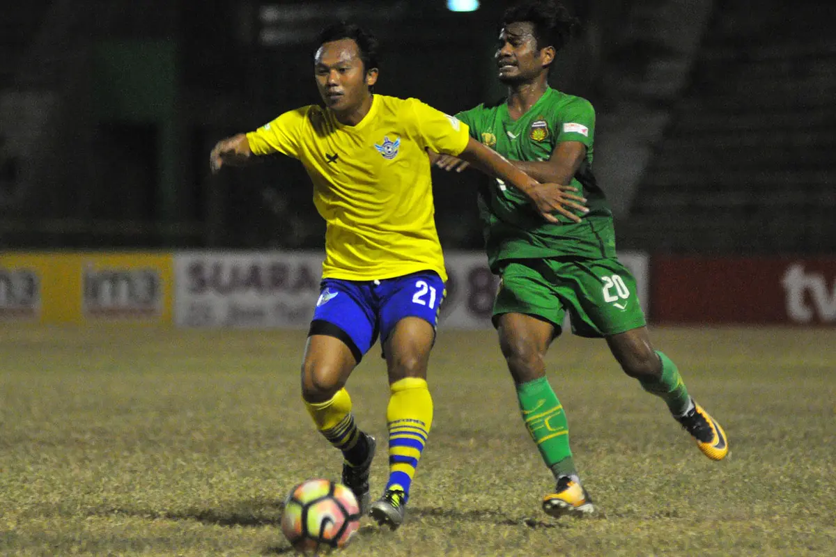 Persegres Gresik United vs Bhayangkara FC
