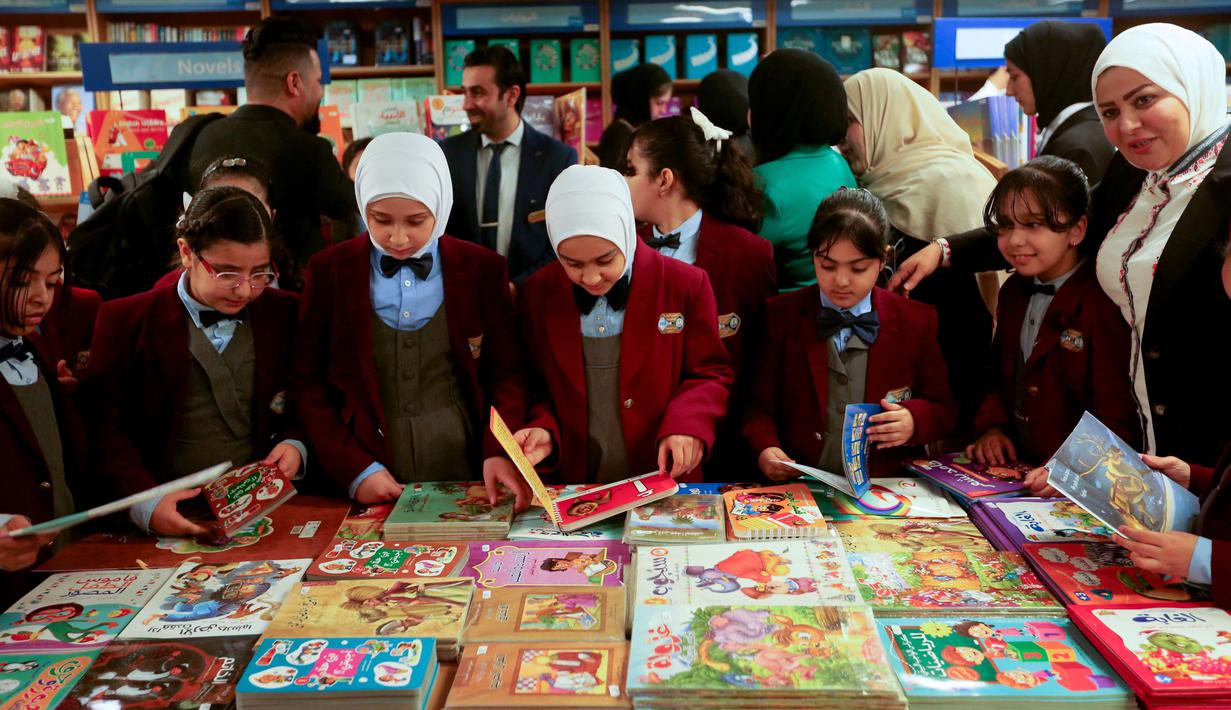 Moto Logos Hope adalah "berbagi pengetahuan, bantuan dan harapan." (Photo by Hussein Faleh / AFP)