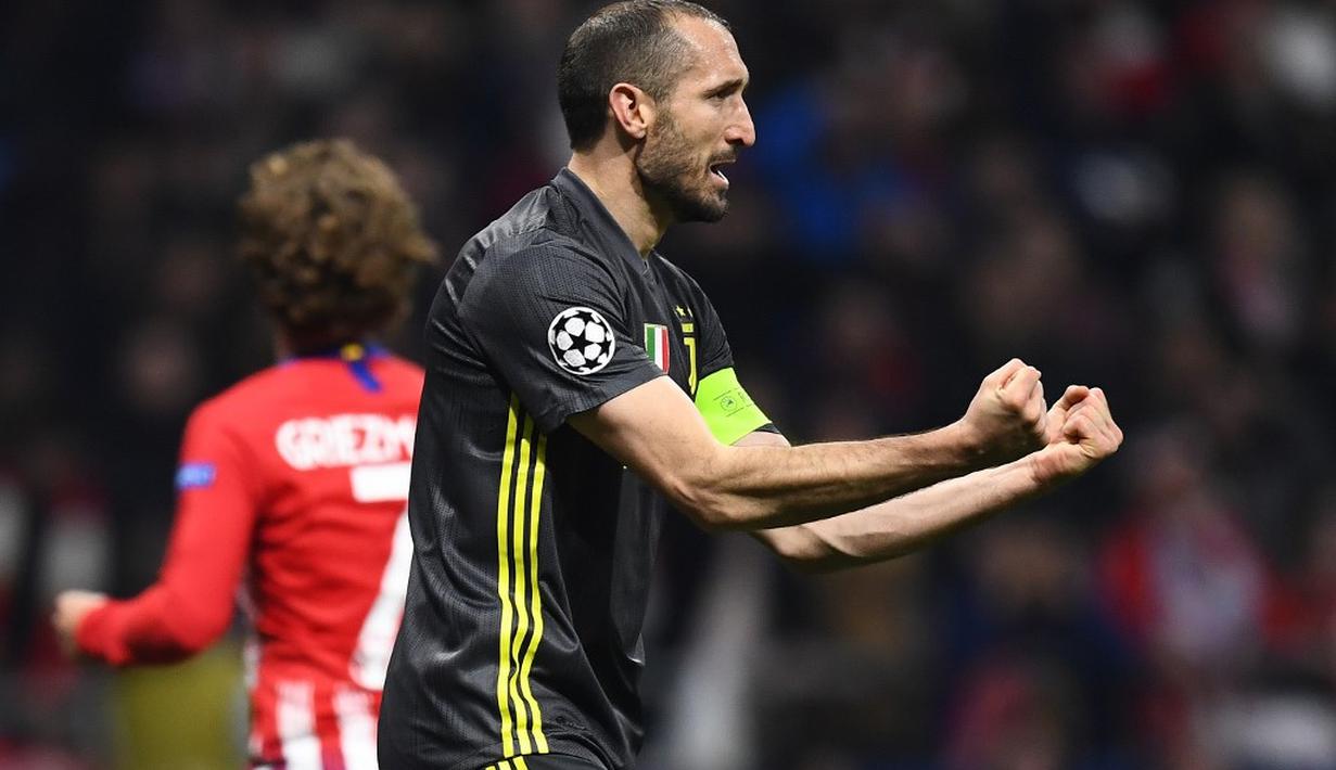 5. Giorgio Chiellini (Juventus) - 34 tahun, 10 juta euro (AFP/Gabriel Bouys)