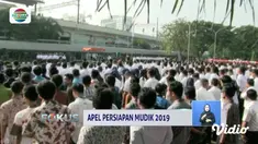 Menhub Budi Karya menggelar apel persiapan mudik di Stasiun Gambir, Jakarta Pusat.