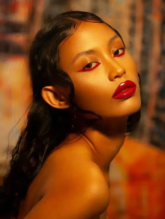 Diketahui, Kiprah Nafa di dunia model yaitu pada Desember 2021. Kini ia pun direkrut menjadi salah satu model yang dinaungi oleh agensi Who Knows Model dan The Claw Model. (Instagram/nafasalvana).