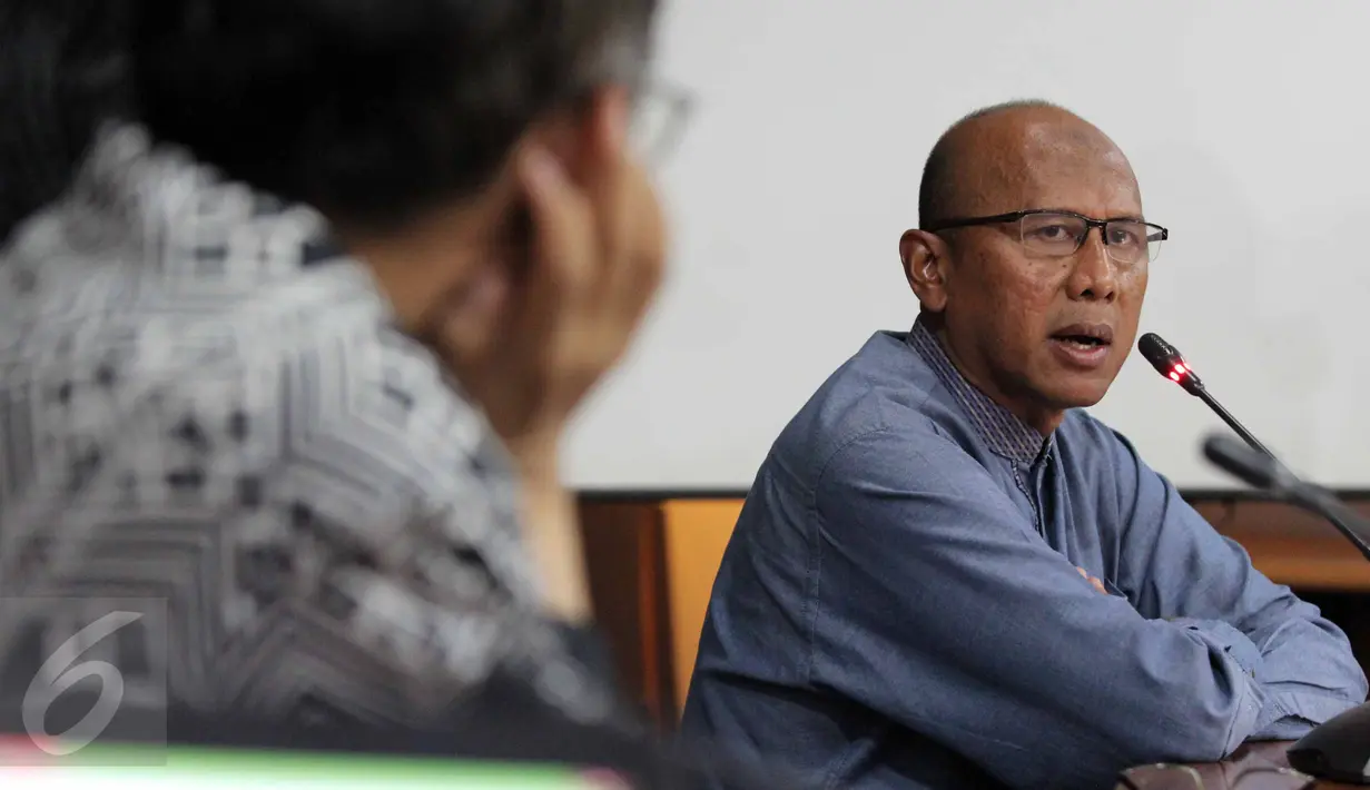 Pelatih Rahmad Darmawan saat menghadiri pertemuan di kantor Komnas HAM, Jakarta, Kamis (13/8/2015). Pertemuan tersebut terkait pembekuan PSSI oleh Kemenpora. (Liputan6.com/Helmi Afandi)