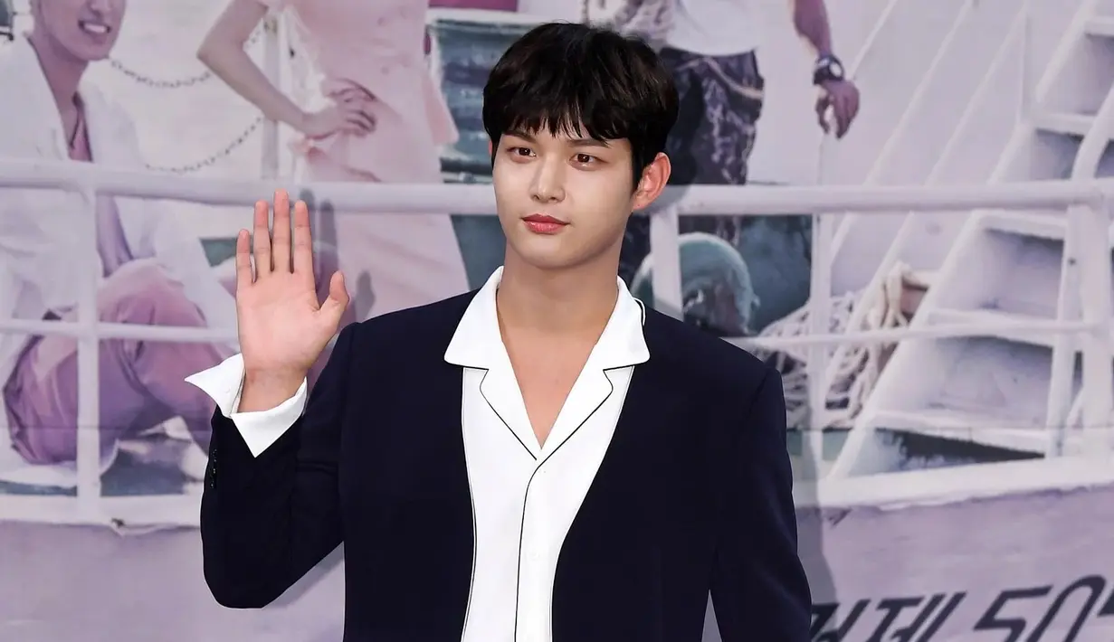 Setelah empat jam, Lee Seo Won pun akhirnya buka suara terkait kasus yang menimpanya itu. Ia mengaku gugup saat hendak diinterogasi. (Foto: koreaboo.com)