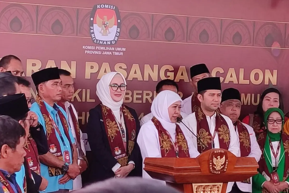 Khofifah-Emil Dardak daftar Pilkada Jatim di KPU. (Istimewa)