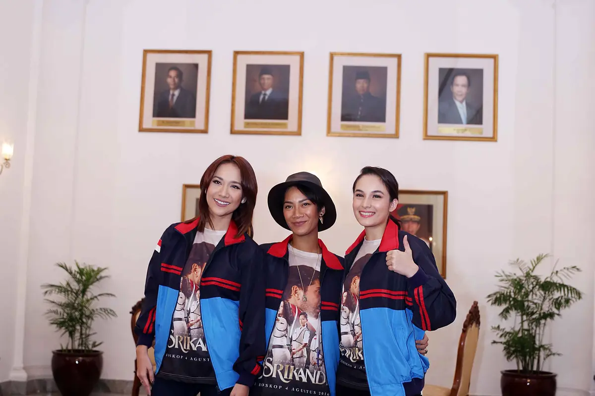 [Bintang] 3 Srikandi