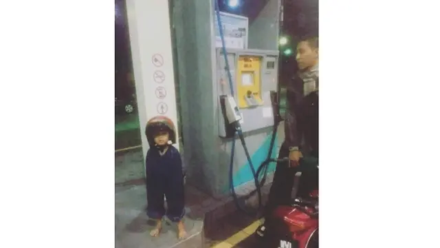6 Kelakuan Unik Saat Menghindari Hujan Ini Bikin Geleng Kepala