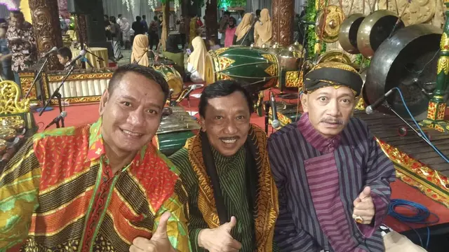 Polo Srimulat Meninggal Dunia, Ini 6 Potret Kenangannya Bareng Anggota Srimulat