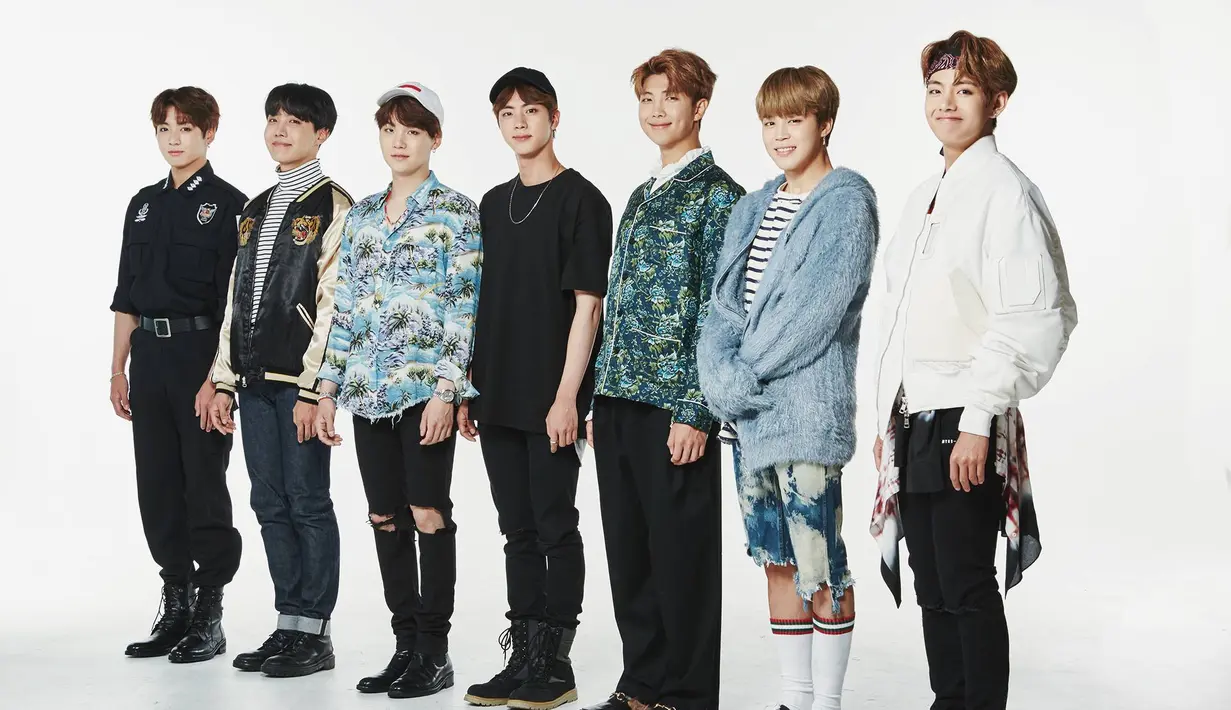 "Kami sudah mengirim undangan ke BTS sejak tahun lalu, akan tetapi mereka banyak jadwal di luar negeri," tuturnya. (Foto: Soompi.com)