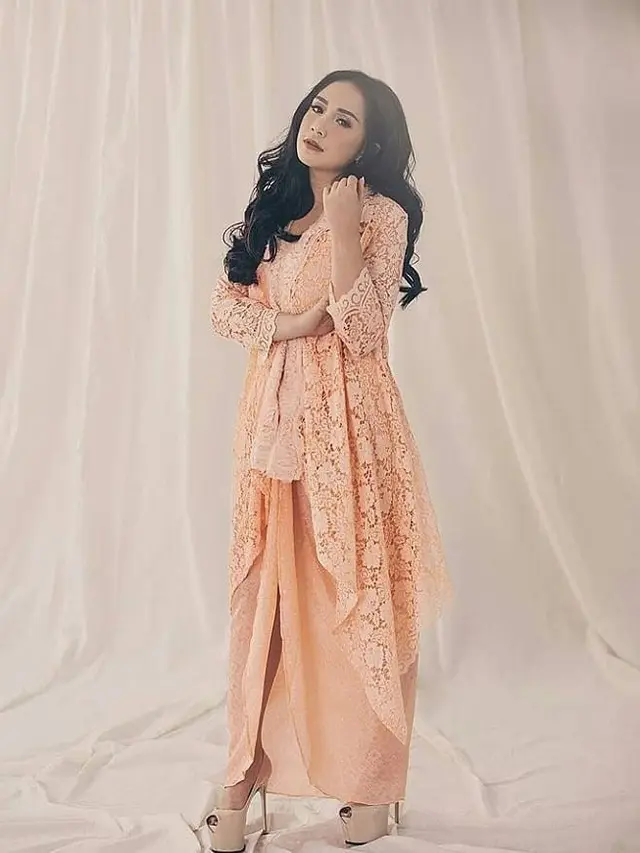 [Bintang] Nagita Slavina