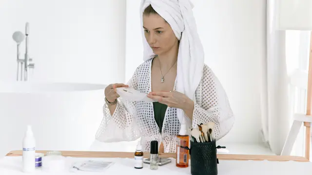 Pemakaian Masker Clay