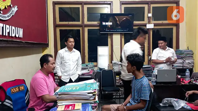 Tersangka Pembunuhan Arosbaya