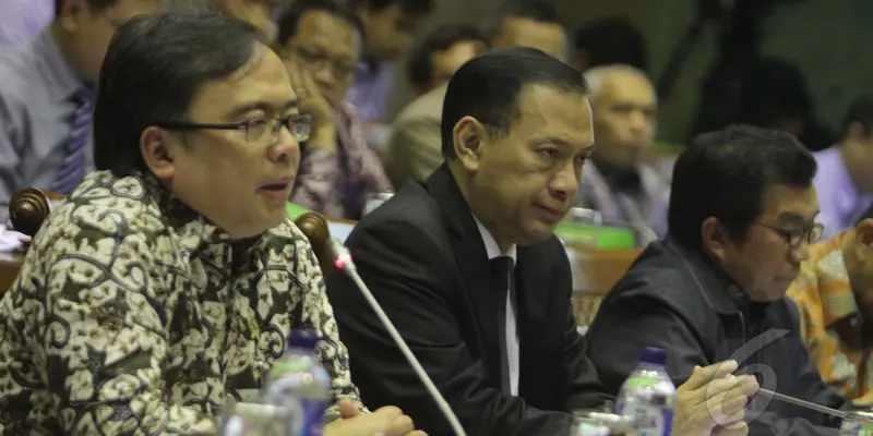 Komisi XI DPR RI Raker Dengan Empat Lembaga Keuangan