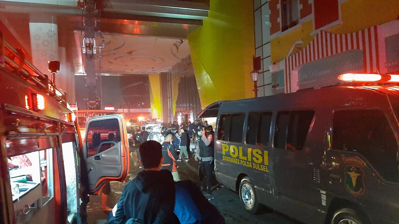 Api Padam, Petugas Cari Pengunjung yang Masih Terjebak di Trans Studio Mall Makassar