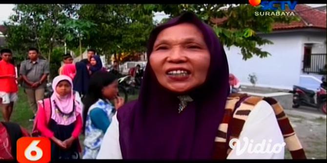 VIDEO: Komunitas Reptil Beri Edukasi Mengenai Ular Kepada Warga Perumahan di Jember