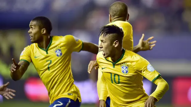 Douglas Costa- Neymar