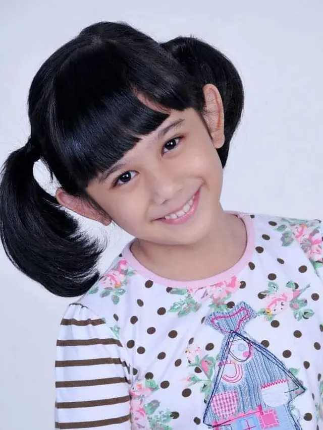 6 Potret Manis Masa Kecil Tissa Biani, Punya Senyum Menggemaskan