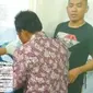 Korban suami bacok istri dirawat intensif di Rumah Sakit Bhayangkara Polda Riau. (Liputan6.com/M Syukur)