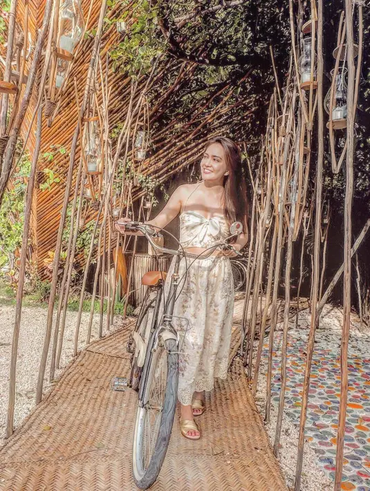 (Instagram/shandyaulia)