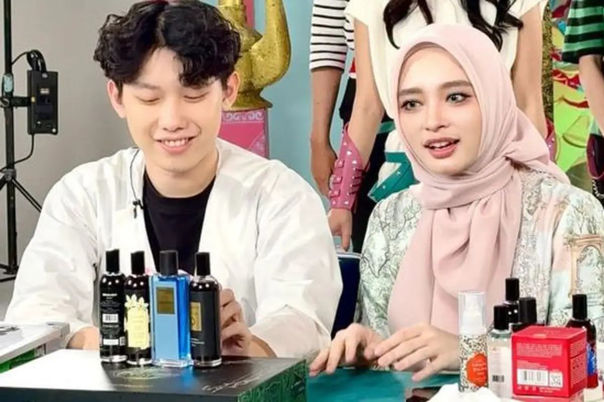 Potret Kesibukan Inara Rusli di Bulan Ramadhan yang Produktif. (instagram/mommy_starla)
