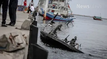 Komite Nasional Keselamatan Transportasi (KNKT) tengah menyelidiki penyabab kebakaran Kapal Zahro Expres yang memakan puluhan korban jiwa dan luka-luka.