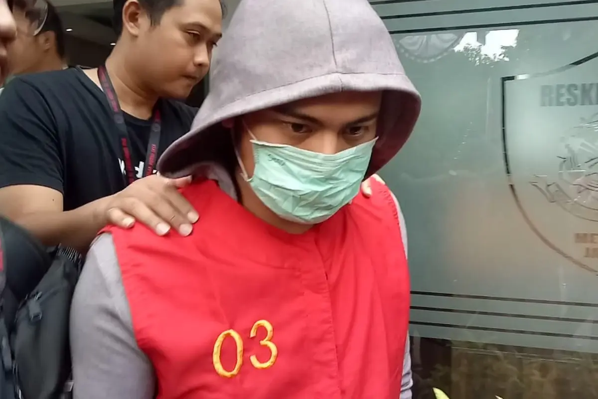 Galih Ginanjar dalam Seragam Tahanan (Zulfa Ayu Sundari)