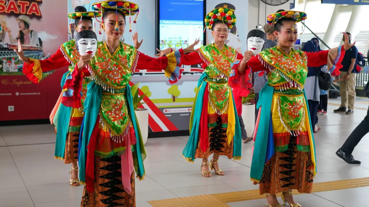 LRT Jabodebek menghadirkan serangkaian acara istimewa bertajuk Hajatan HUT Kota Jakarta di Stasiun LRT Jabodebek. (Foto: LRT Jabodebek)