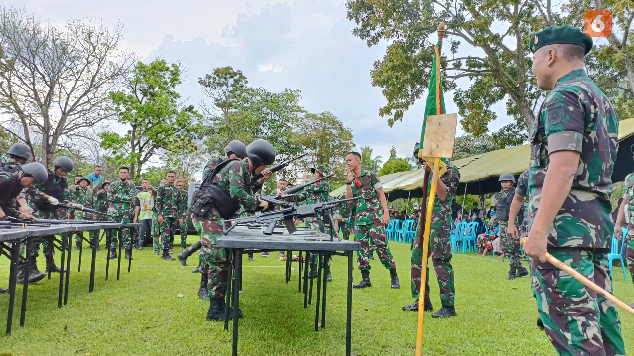 Perlombaan Military Crossfit