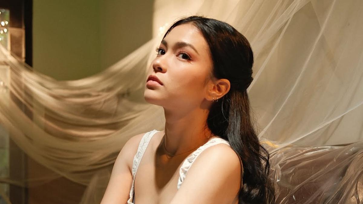 Lirik Lagu Seiring dari Jasmine Nadya, Soundtrack Film Bertaut Rindu Dibintangi Adhisty Zara dan Ari Irham