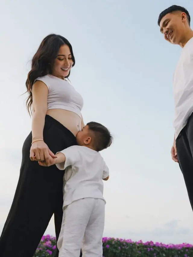 Nikita Willy saat Umumkan Kehamilan Anak ke-2. [@nikitawillyofficial94]