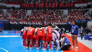 Timnas Futsal Indonesia saat bertemu Iran pada final Piala Asia Futsal 2026 di Indonesia Arena, Jakarta hari Sabtu (07/02/2026) malam WIB. (Bagaskara Lazuardi/Bola.com)